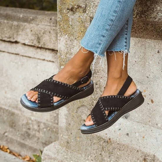 MUK LUKS City Highrise Women's Platform Sandals Taupe - Image 9